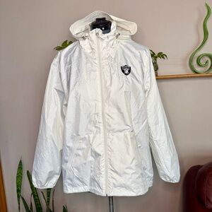 Las Vegas Raiders White Hooded Windbreaker Jacket – Men’s/Women’s (Unisex Fit)